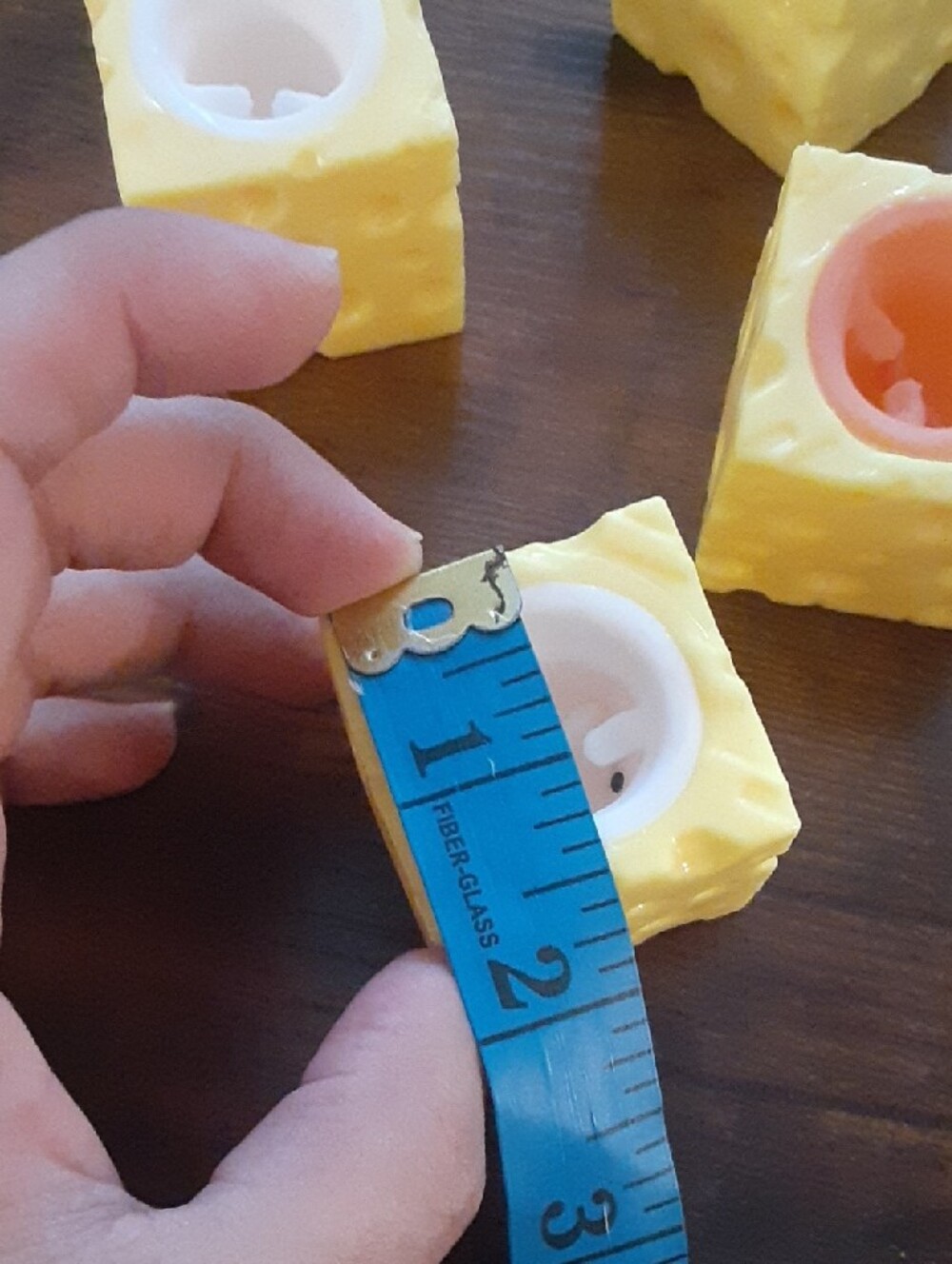 Squishy Cheese Peek-a-boo Mouse - Picture 5 of 5